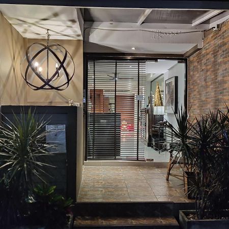 Check In Saladaeng (Adults Only) Hotel Банкок Екстериор снимка