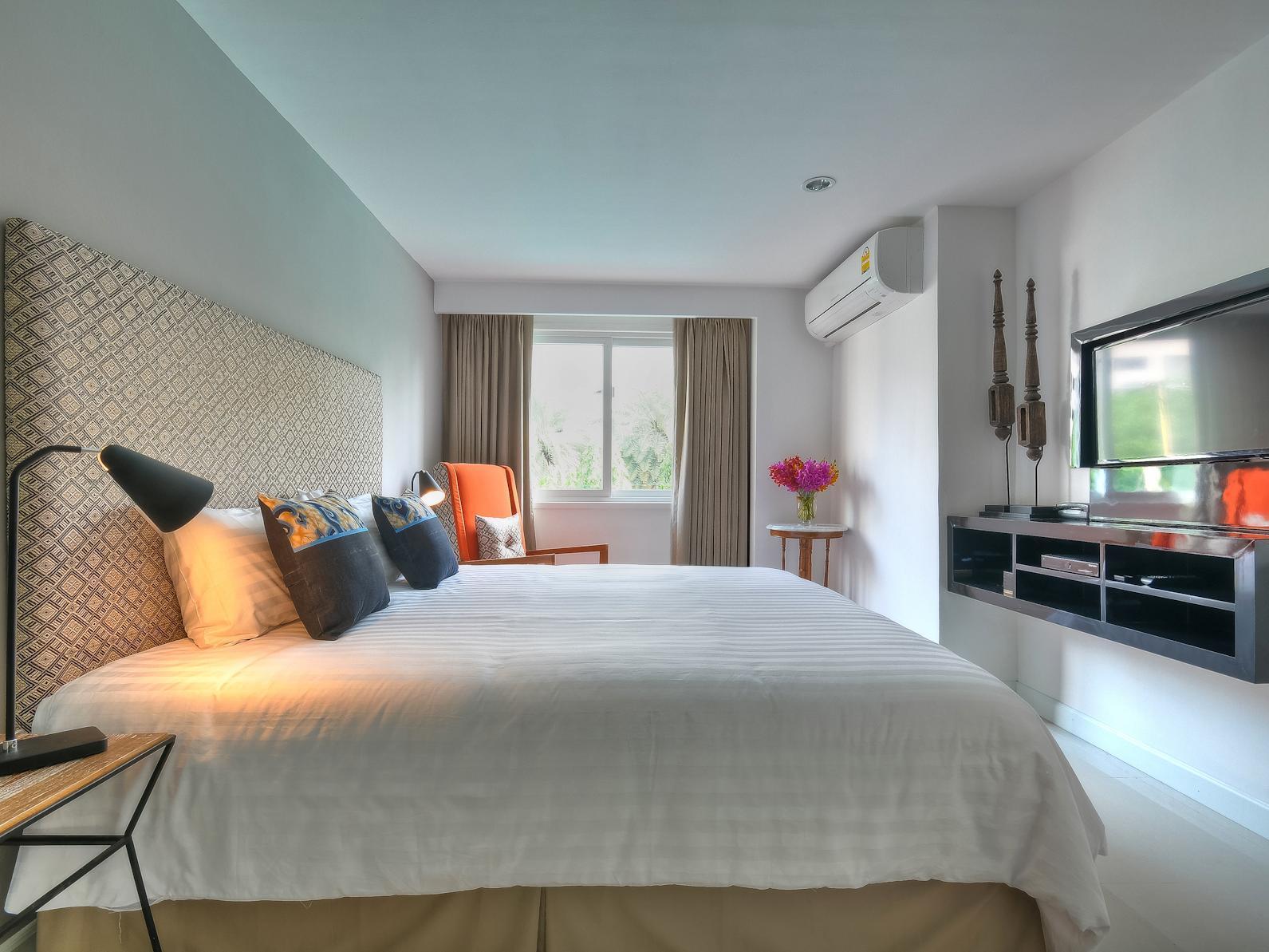 Check In Saladaeng (Adults Only) Hotel Банкок Екстериор снимка