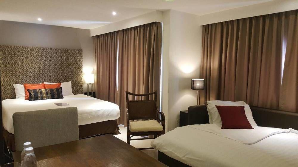 Check In Saladaeng (Adults Only) Hotel Банкок Екстериор снимка