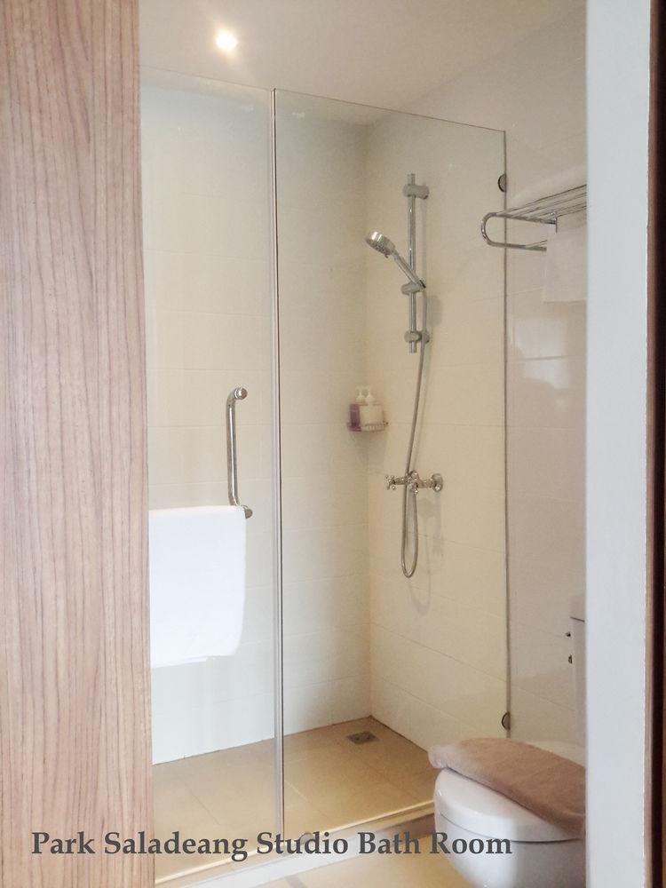 Check In Saladaeng (Adults Only) Hotel Банкок Екстериор снимка