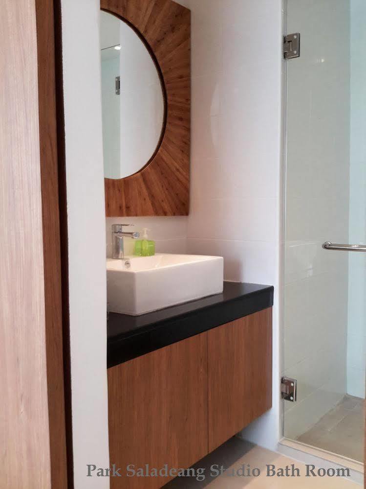 Check In Saladaeng (Adults Only) Hotel Банкок Екстериор снимка