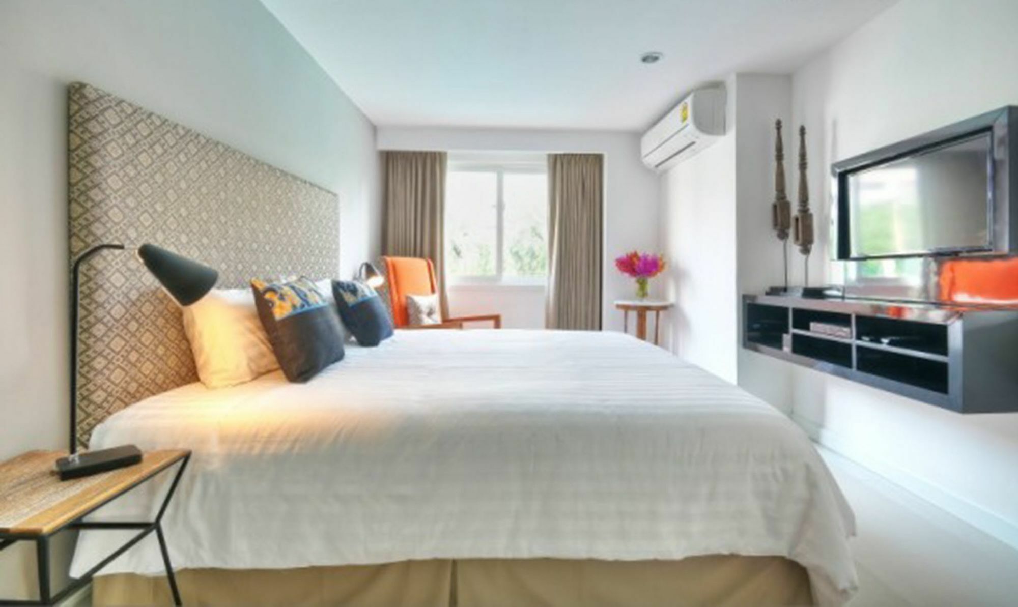 Check In Saladaeng (Adults Only) Hotel Банкок Екстериор снимка