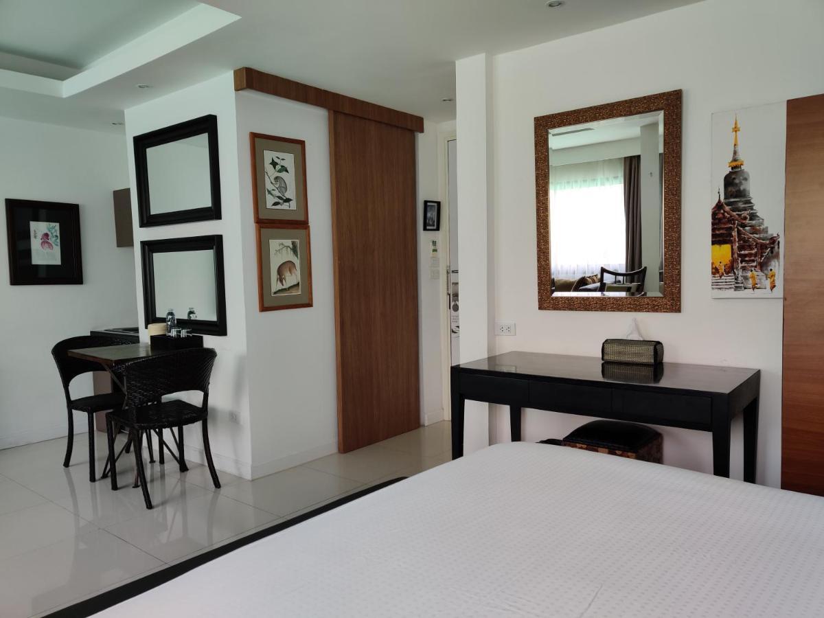 Check In Saladaeng (Adults Only) Hotel Банкок Екстериор снимка