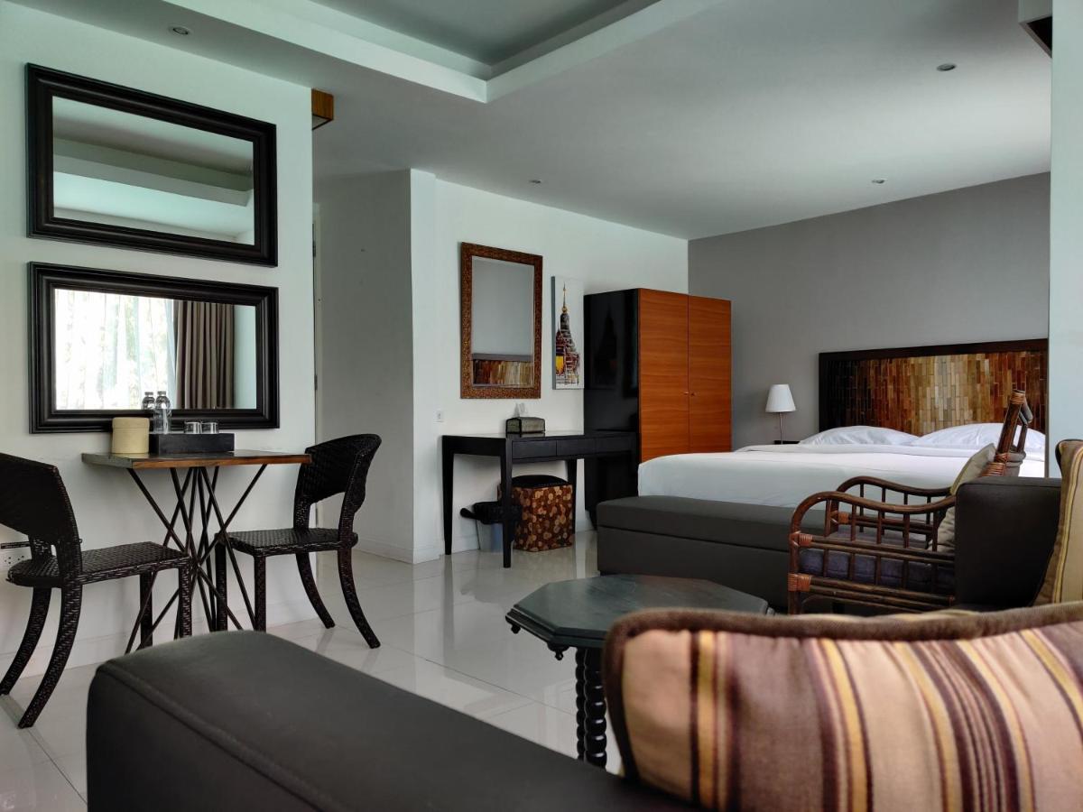 Check In Saladaeng (Adults Only) Hotel Банкок Екстериор снимка